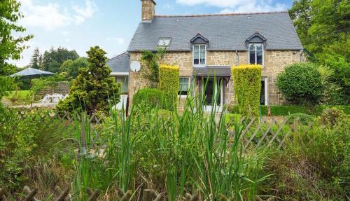 2 Bedroom Gorgeous Home In Noyal-Sous-Bazouges in Noyal-sous-Bazouges