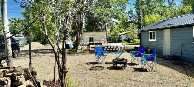 Charming 2-Bedroom Cabin at Alberta Beach in Alberta Beach