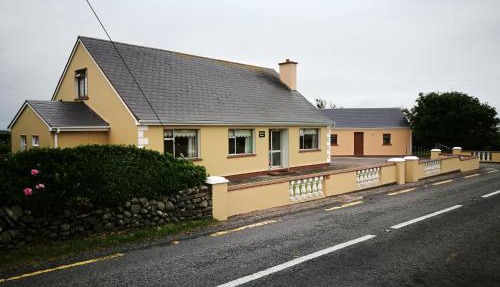 Danubio Guest Accommodation in Doonbeg