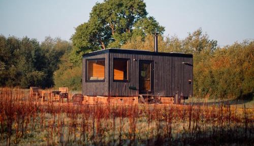 Romantic Offgrid Tiny Home Ft Beachy Head Hike in Chiddingly